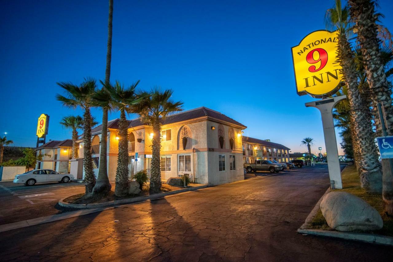 National 9 Inn Buttonwillow Exterior photo